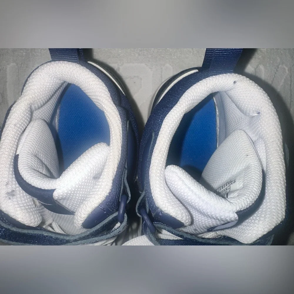 Nike Court Borough 2 Mid  Sneakers - White/Navy - Size 6Y